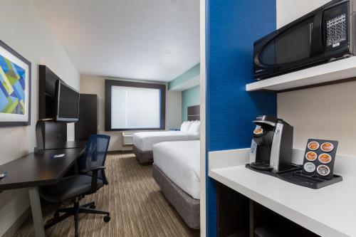 Holiday Inn Express Hotel & Suites Eugene Downtown - University