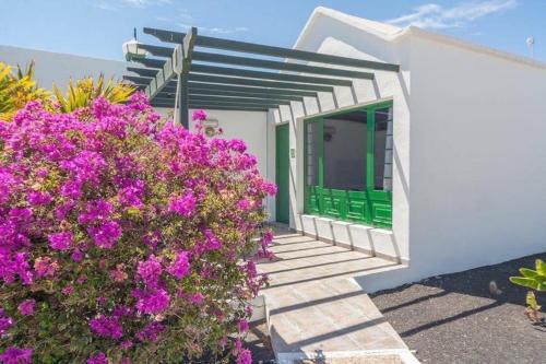 Bandama 14! 2 Bedroom Newly Renovated Bungalow, Los Pocillos, Puerto Del Carmen. 2