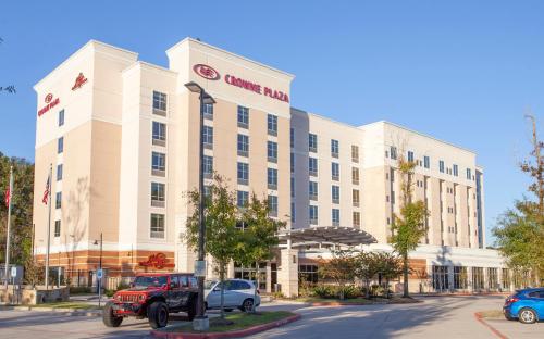 Crowne Plaza Shenandoah - The Woodlands