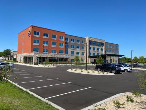 Holiday Inn Express And Suites Madison West - Middleton Madison