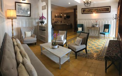 Facilities, Hotel Fleur de Lys in San Jose