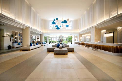 로비, 호텔 브리즈베이 마리나 (Hotel Breezebay Marina) in 시기라 해변
