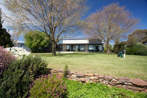 Altitude221 in Macs Cove