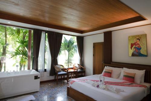 room detail thumbnail 0