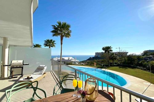 LOVELY APARTMENT,SEE VIEWS, POOL, TERRACE, BBQ...