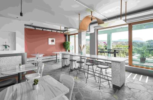 בר/טרקלין, Zeus is Loose Hostel in סלוניקי