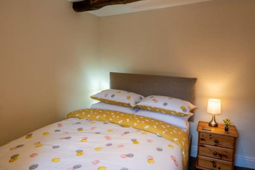 Highgate View Apartment - image 7