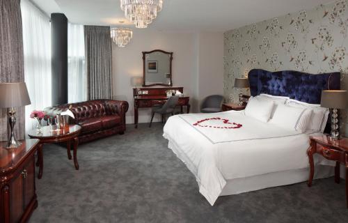 Green Isle Hotel Dublin - main image