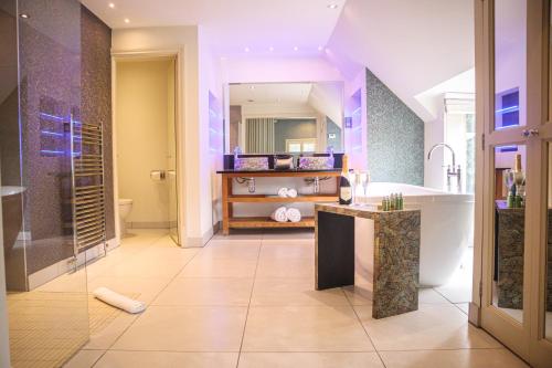 Rowhill Grange Hotel & Utopia Spa