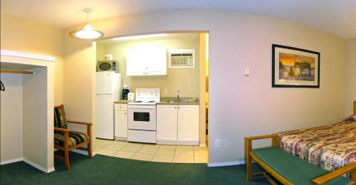ห้องครัว, Travelodge by Wyndham Merritt in เมอร์ริท (BC)