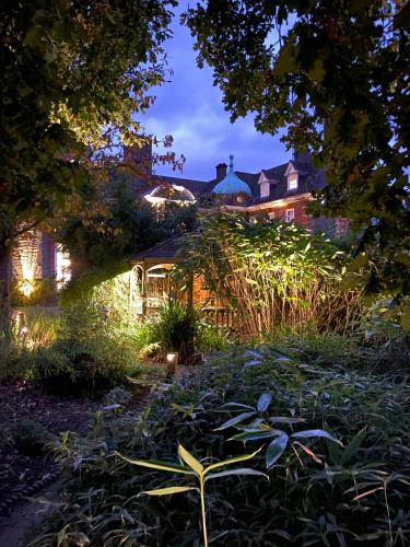 Barnett Hill Hotel - image 8