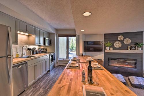 Modern Breck Condo quarter Mi to Peak 8 Ski Lift - image 6