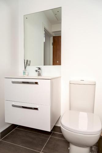 Pass the Keys - Luxury 2 Bed Central Apartment - Heart of Digbeth