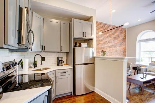 Modern studio in Fairmount Park + Private rooftop
