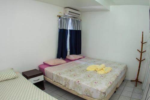 1 double bed, 2 bunk beds