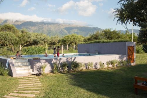 Úszómedence, Posada del Manzano in La Poblacion - Traslassierras