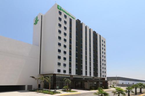 Holiday Inn & Suites - Monterrey Apodaca Zona Airport, an IHG Hotel