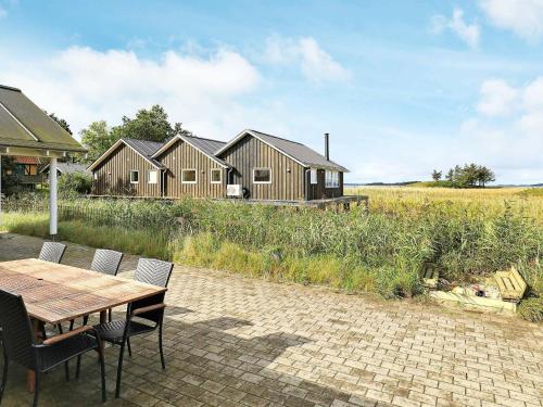 Five-Bedroom Holiday home in Millinge