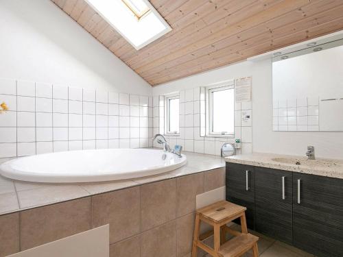 Five-Bedroom Holiday home in Millinge - image 3