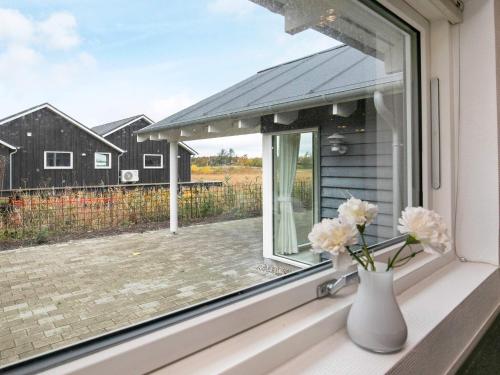 Five-Bedroom Holiday home in Millinge