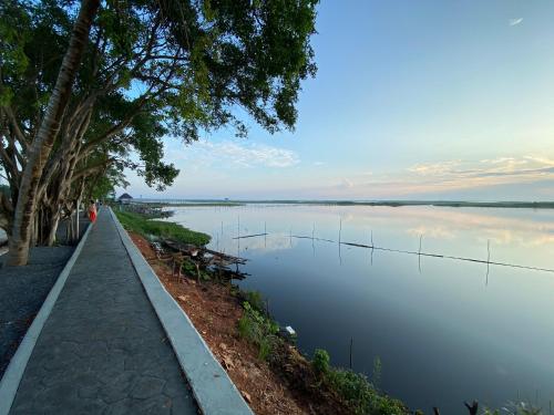 Surrounding environment, Chuanchom Resort in Phatthalung