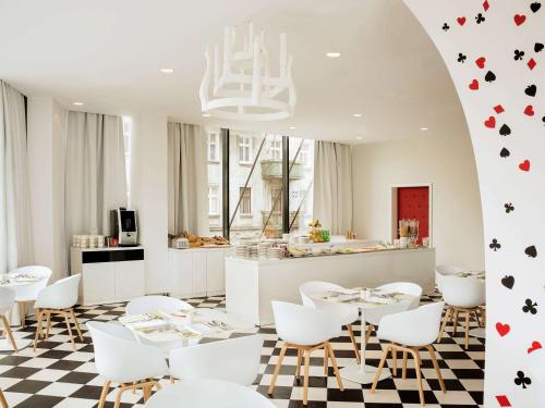 Ibis Styles Wroclaw Centrum - image 13