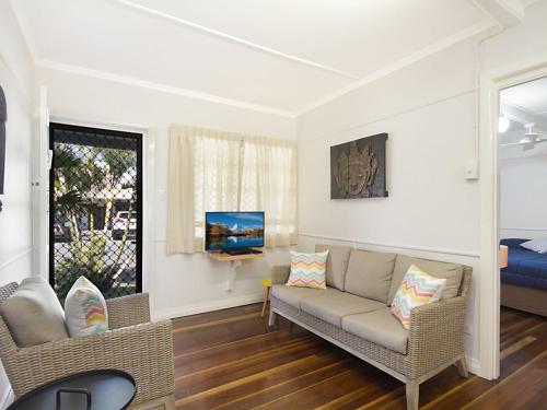 Tondio Terrace Flat 4 - Pet Friendly and close to the beach