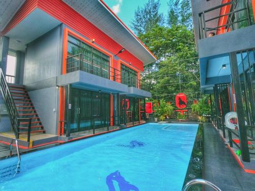 Swimming pool, The Stories Resort in Phe
