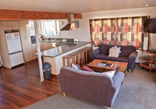 Aorangi House