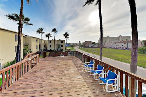 104 East Parade Condo Unit 17 - image 4