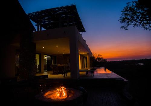 MANZINI RIVER HOUSE - Mjejane Private Game Reserve, Greater Kruger National Park - White River