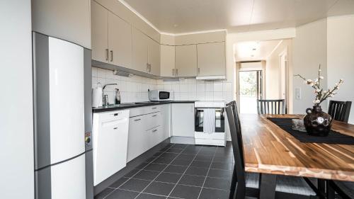 Kitchen, Saxnas Ferieboende L. Erik in Kalmar City Center