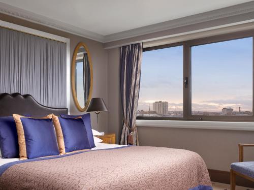 InterContinental London Park Lane an IHG Hotel - image 2