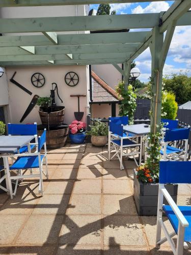 The Labouring Man - main image