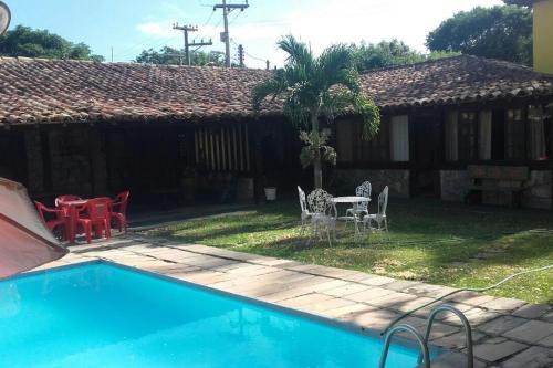 Casa com piscina no Bosque de Geriba - Buzios