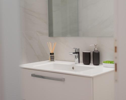 Kolonaki Luxury Residence - image 3