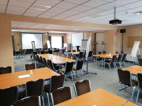 Best Western Marseille Aeroport - image 5