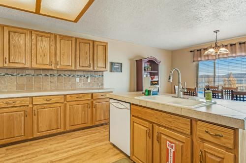 Harbor Village Retreat - image 7
