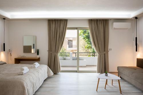 Terinikos Sunny Garden Hotel & Junior Suites in 拉麗索斯