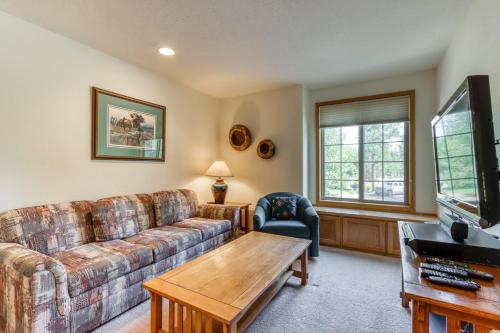 Redwood Retreat - image 5