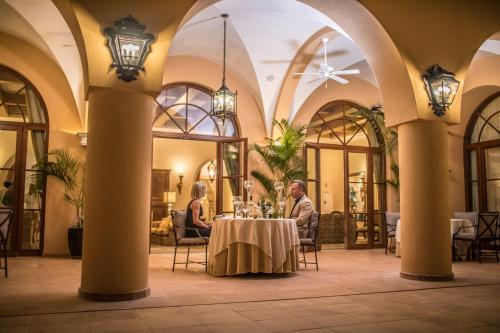 Restaurant, Monte Rei Golf & Country Club in Vila Nova De Cacela