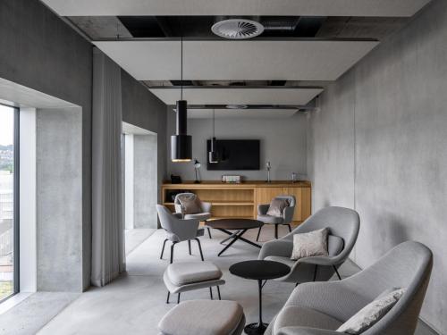 Shared lounge/TV area, Placid Hotel Design & Lifestyle Zurich in Albisrieden - Altstetten