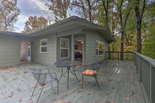 Serene Hideaway with Deck about 2 Miles to Trails! - image 5