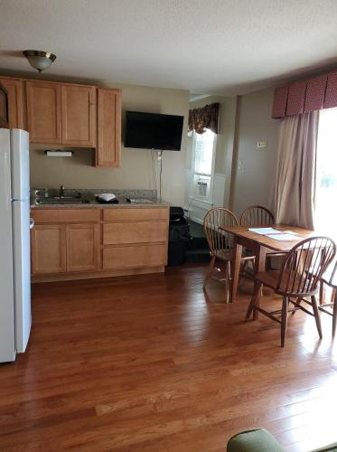 Windrifter Resort - image 13