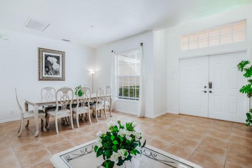 Briarwood Bliss - image 7