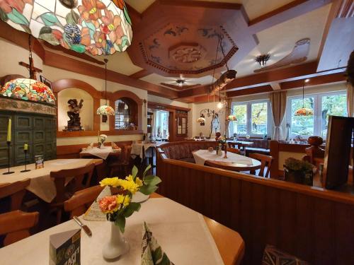 Restaurant, Hotel Neuenburger Hof in Neuenburg am Rhein