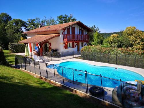 Larressore Villa gîte à louer Itxassou