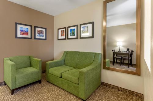 Comfort Inn & Suites Surprise Near Sun City West