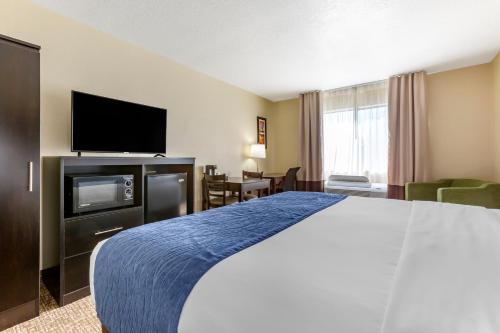 Comfort Inn & Suites Surprise Near Sun City West