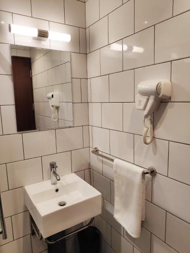 EZ Suites 5